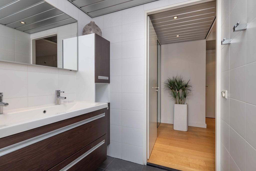 32. Badkamer.jpg
